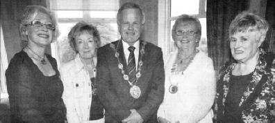 At the 60th Anniversary Dinner are President Sandra Dorman, Mayoress Laureen Lunn, Mayor Trevor Lunn, Federation Chairman Betty Birney, and executive member Ann McCurdy US2007-403PM