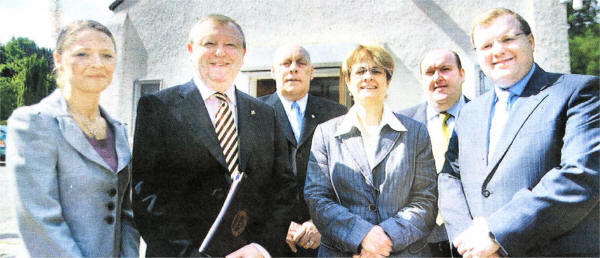 Social Development Minister Margaret Ritchie met representatives of the Orange Community Network at Low Quarter Orange Hall 