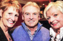 Lynda Dickson, Peter Donaldson and Lorraine Graham. at Uno's fundraising evening. US0810-524cd
					