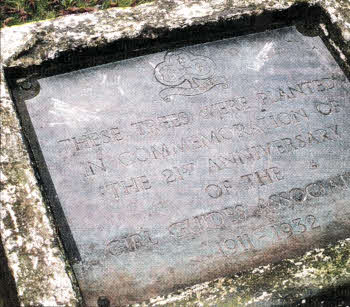 The commemorative plaque in Wallace Park.